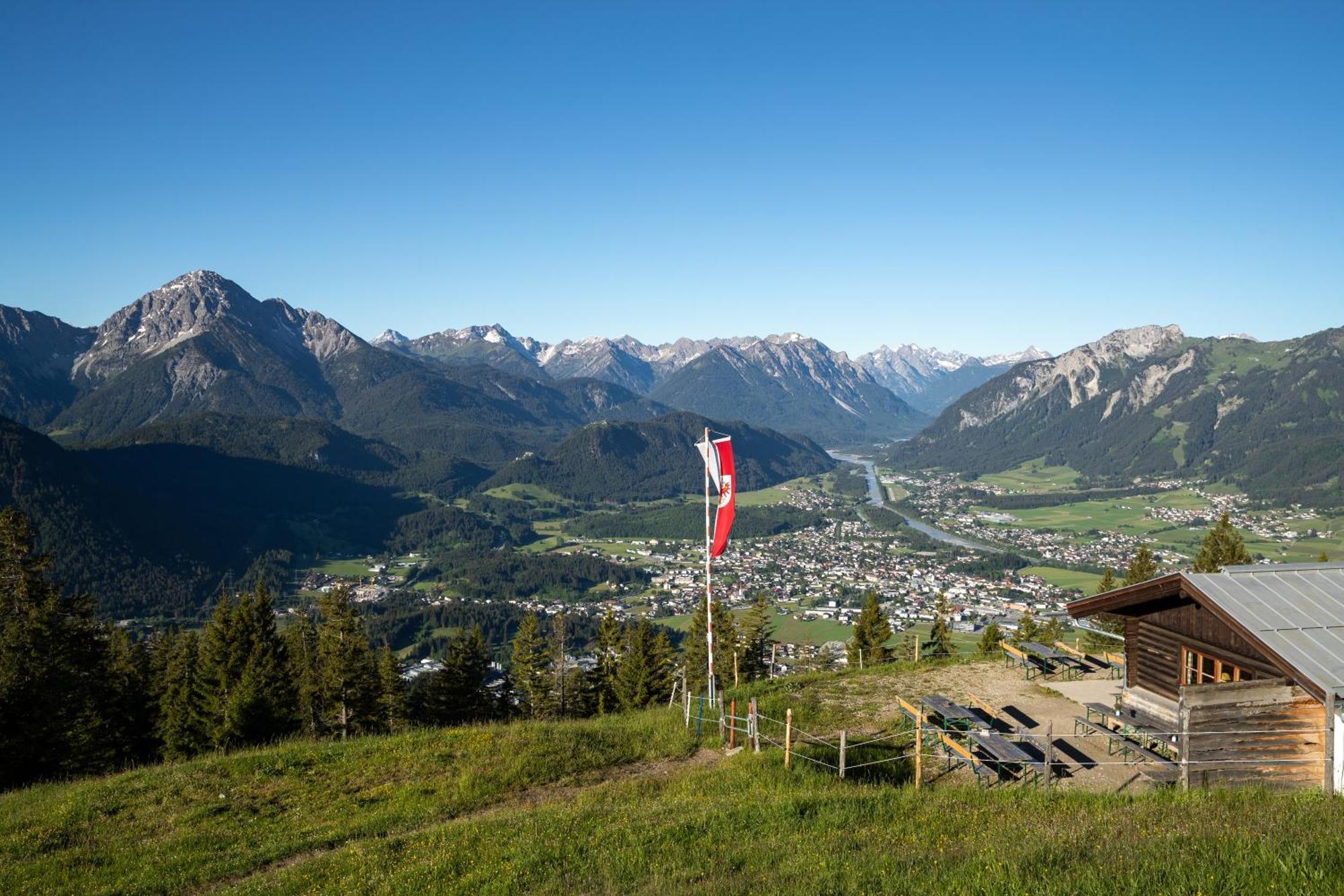 Hotel Krone Tirol Reutte Exterior photo